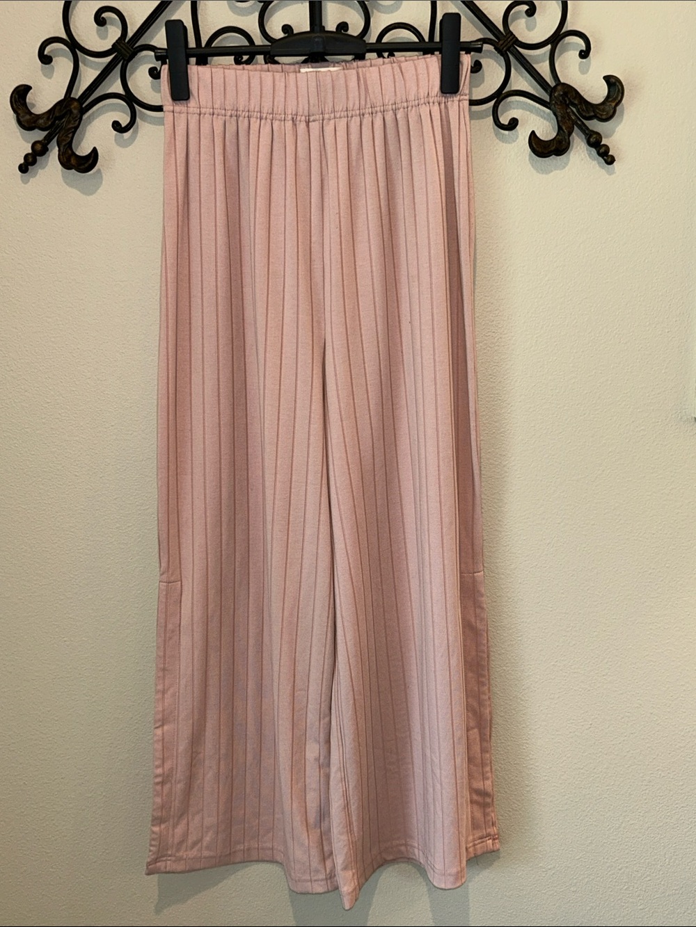SANCIA BY REVOLVE WIDE LEG ELASTIC WAIST PANTS SIZE MEDIUM